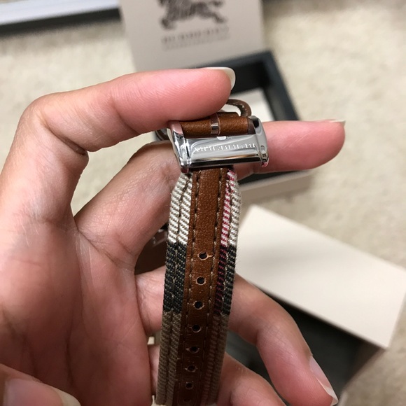 💯 authentic Burberry nova check watch - Picture 4 of 7